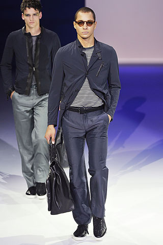 Giorgio Armani / - 2011